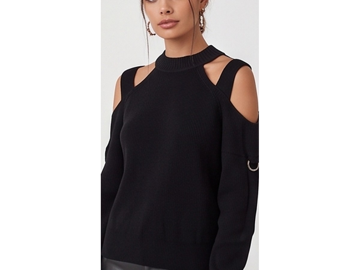 Cut-Out Cold Shoulder